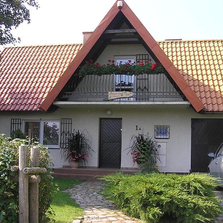 Domek Pod Klonami Na Mazurach Guty 外观 照片